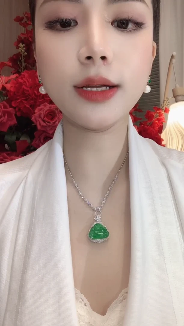 吊坠(不含链)18K金镶嵌翡翠C27