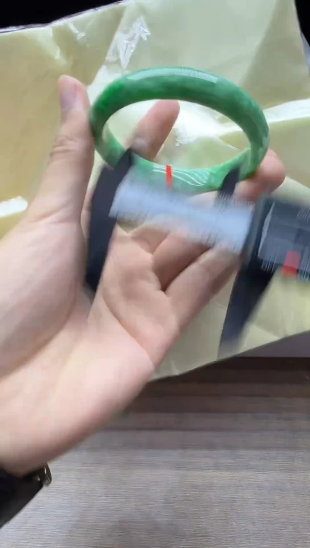 未镶嵌手镯翡翠C54