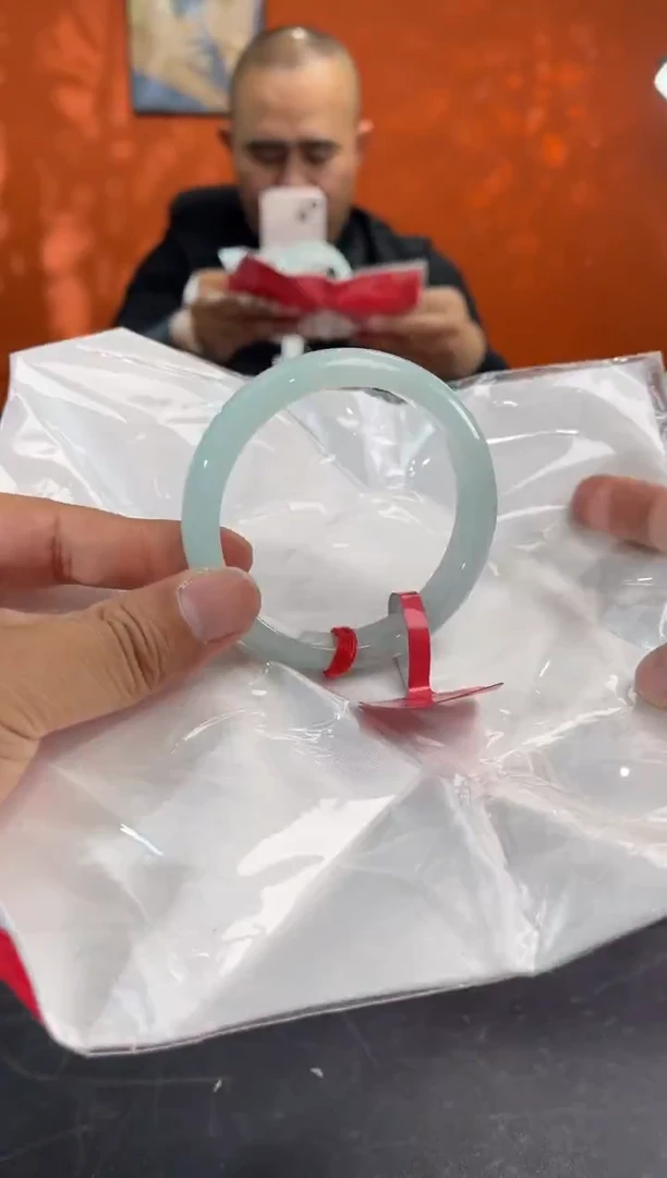 未镶嵌手镯翡翠6