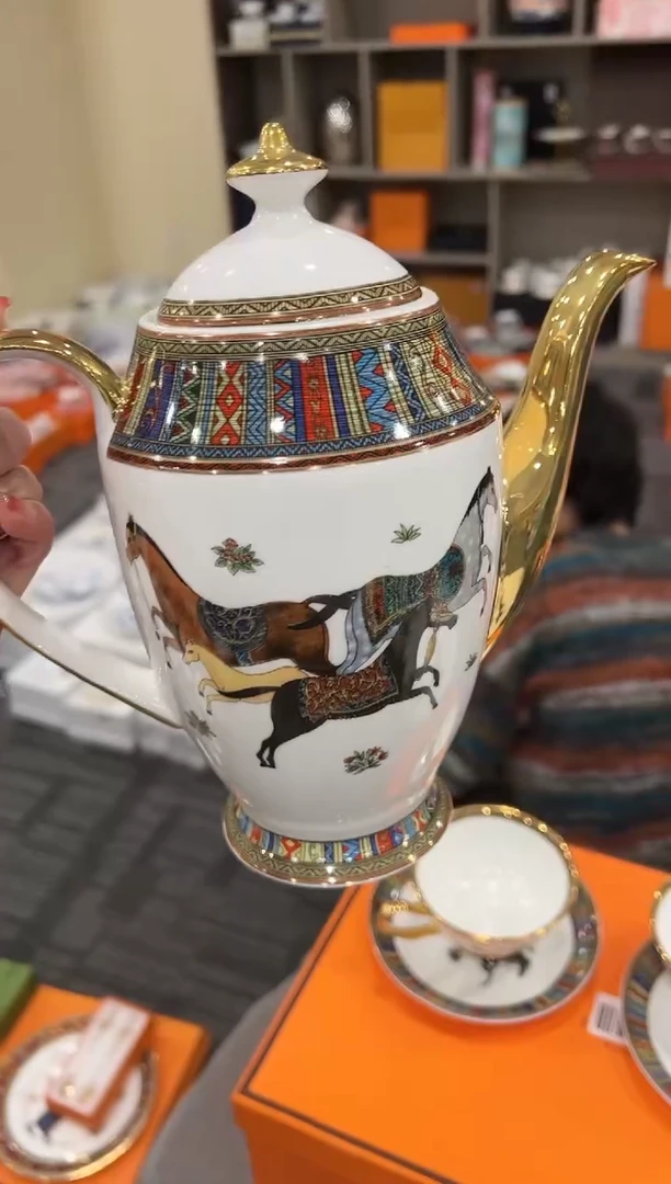 【闪购商品】杯H830--------------