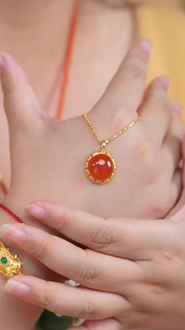 18K金镶嵌吊坠-不含链南红玛瑙AG2442-2