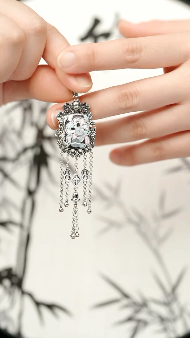 织绣1黔东南苗族刺绣