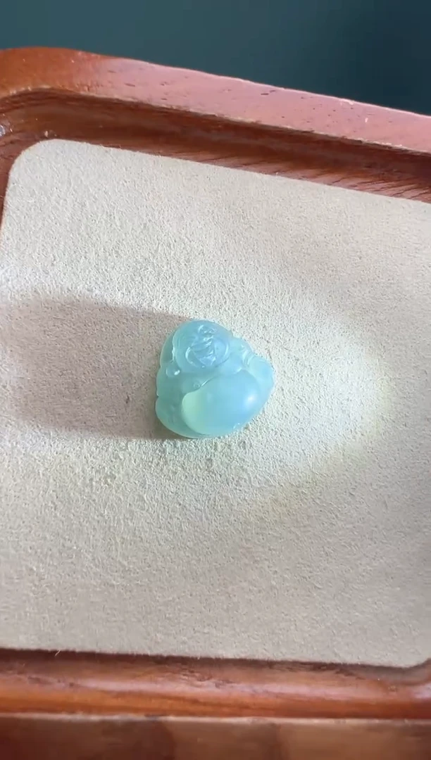 未镶嵌定制翡翠冰晴佛公