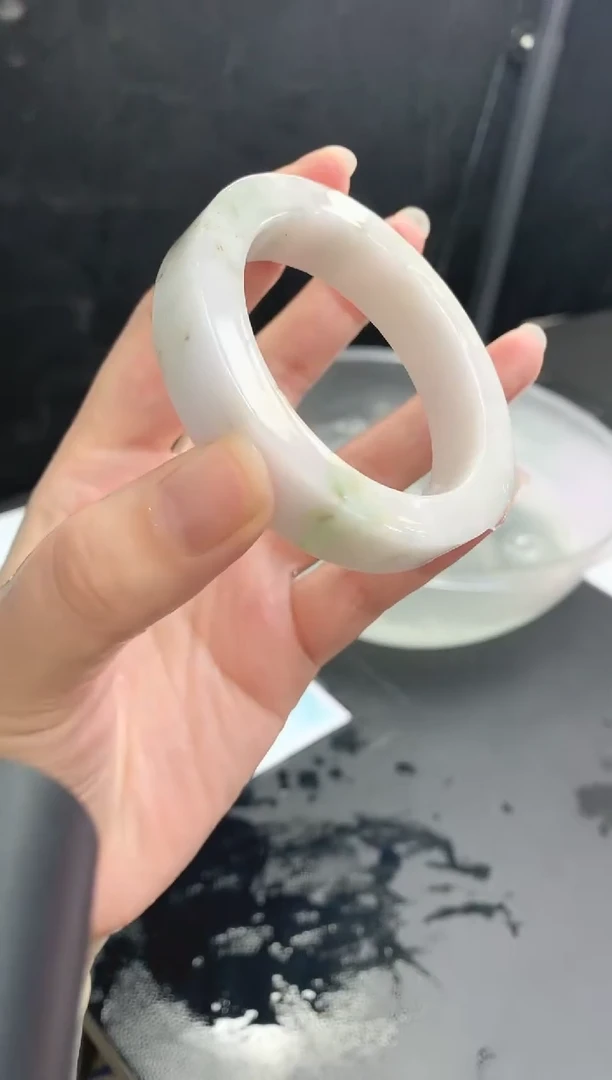 【闪购商品】定制翡翠手镯未镶嵌8 53-55正