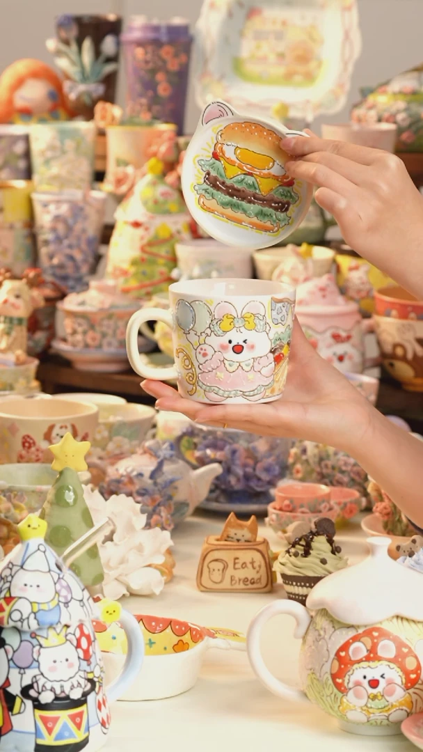 摆件陶景德镇釉下彩手绘设计师款陶瓷