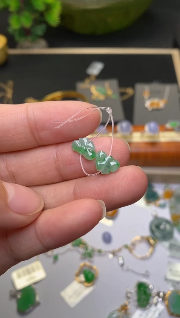 颈饰未镶嵌翡翠净货36027