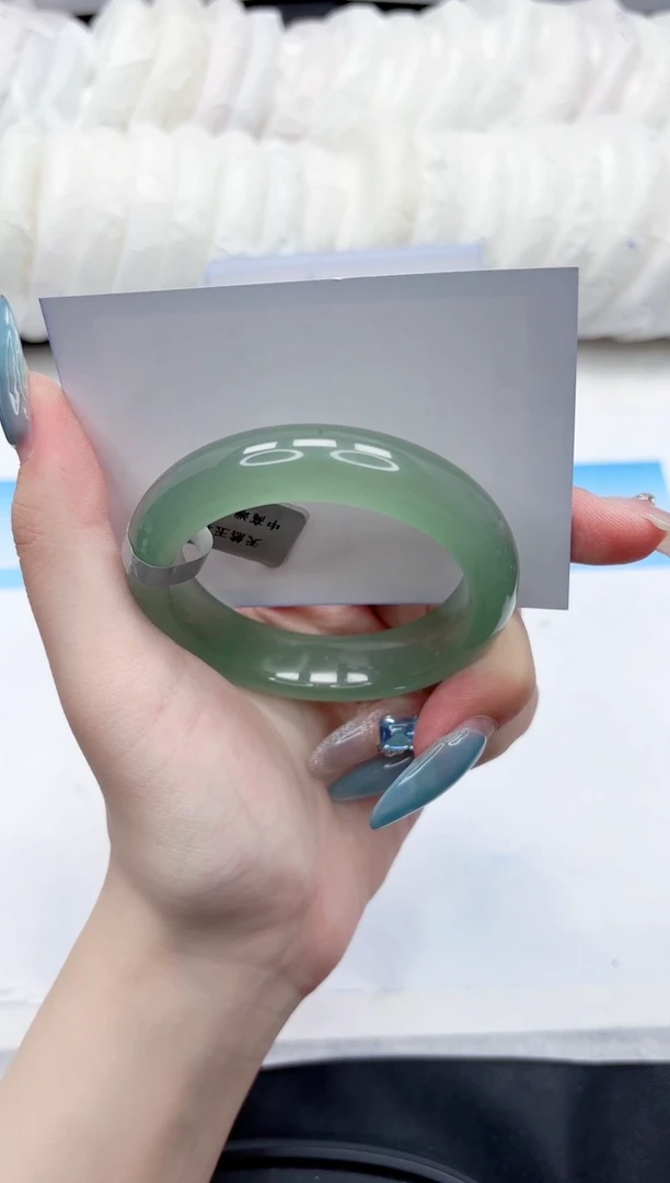 石英质玉手镯未镶嵌112-52