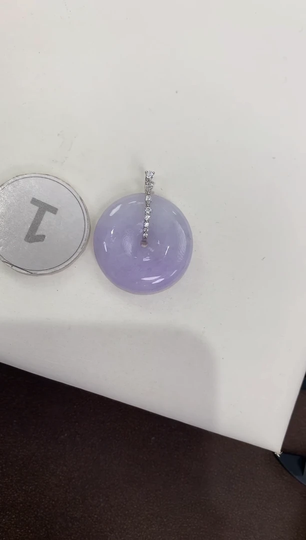 颈饰18K金镶嵌翡翠天然缅甸a货翡翠