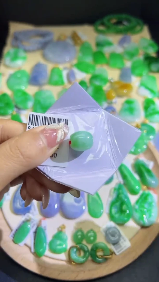 【闪购商品】翡翠颈饰未镶嵌Q缅料A货翡翠/支持复检/一件