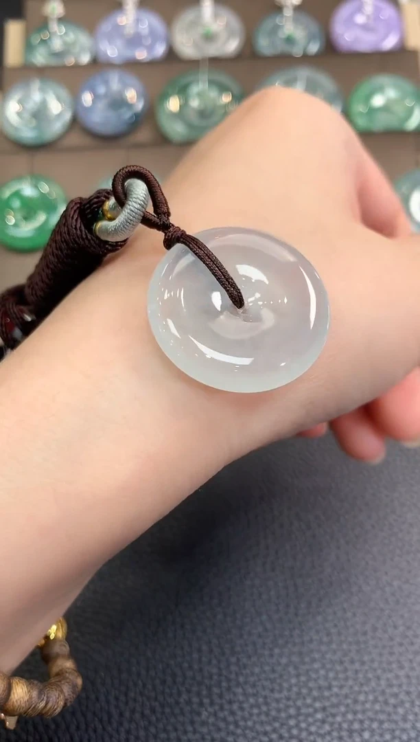 翡翠未镶嵌吊坠(不含链)春日珠宝 B42