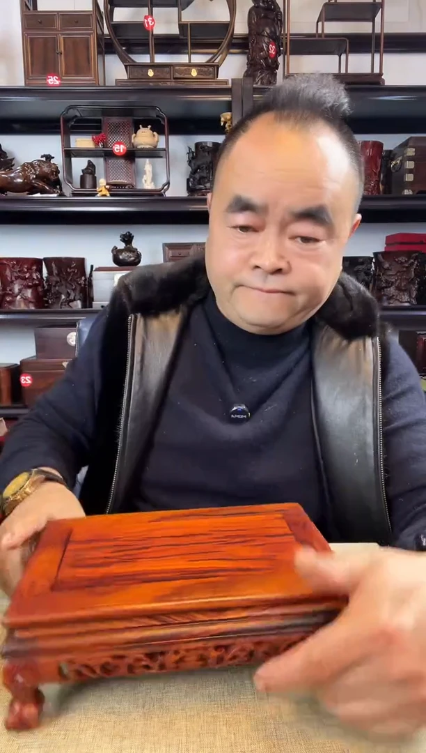 木老李红木工艺品568瑕疵