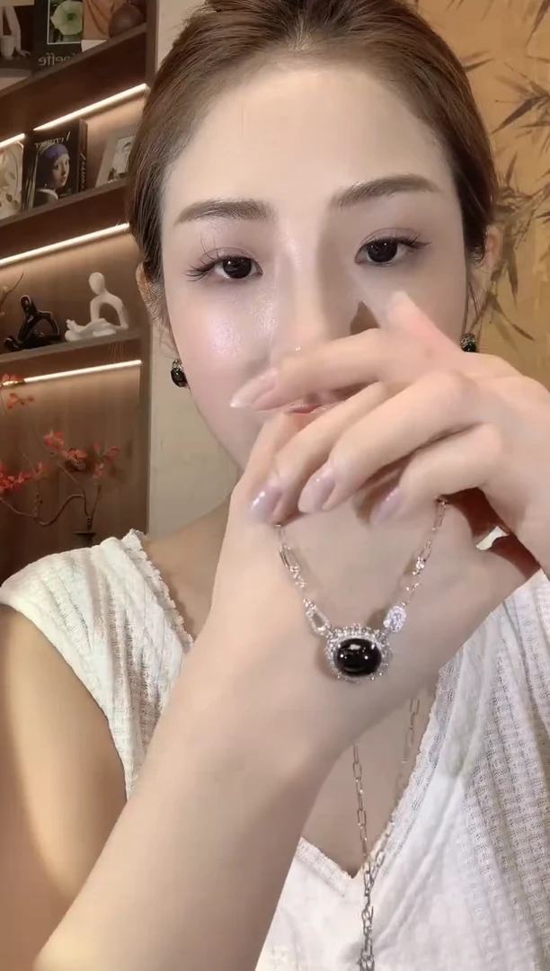 翡翠18K金镶嵌套链D138翡翠