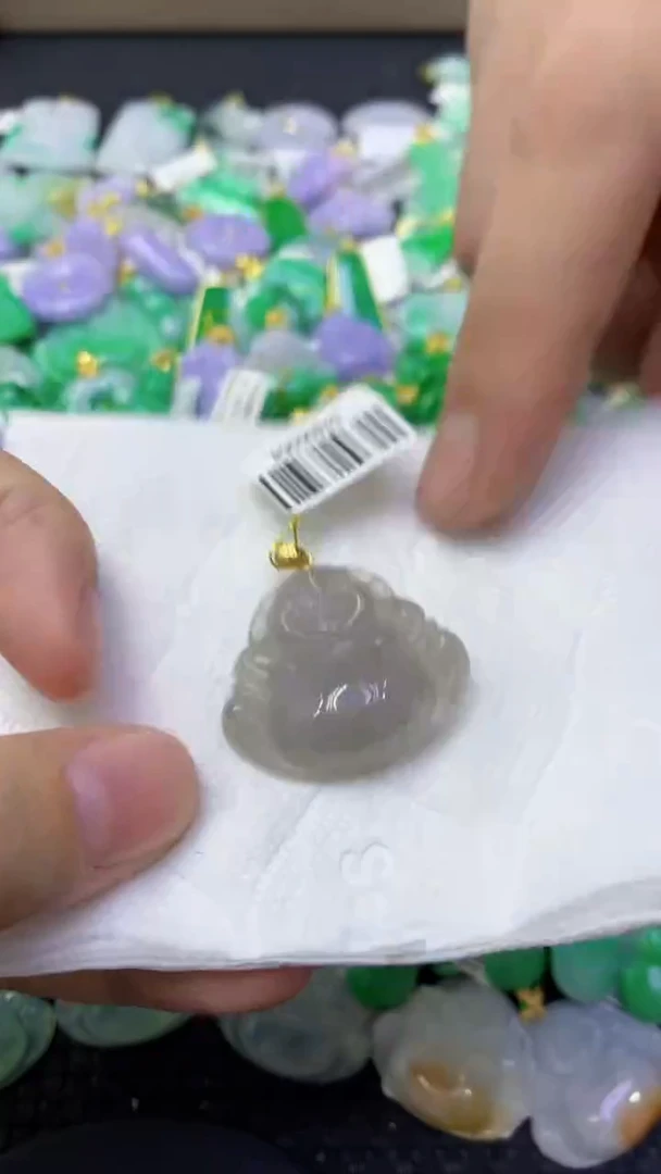 颈饰未镶嵌翡翠天然缅甸翡翠A货