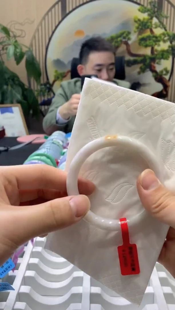 【闪购商品】翡翠手镯未镶嵌0000000014438