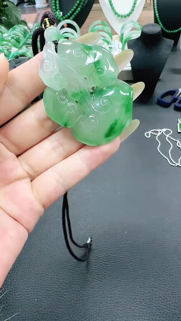 未镶嵌1石英质玉（非洲翠）/8020