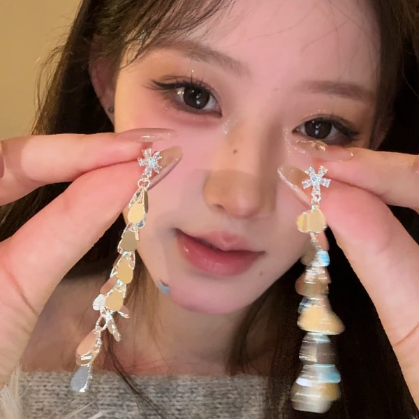 锌合金耳饰 雪花亮片流苏耳钉时尚设计师长款耳环秋冬高级感耳饰