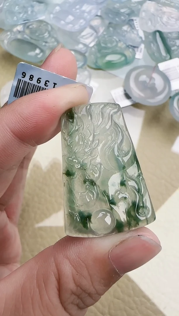 翡翠未镶嵌颈饰缅甸翡翠a货