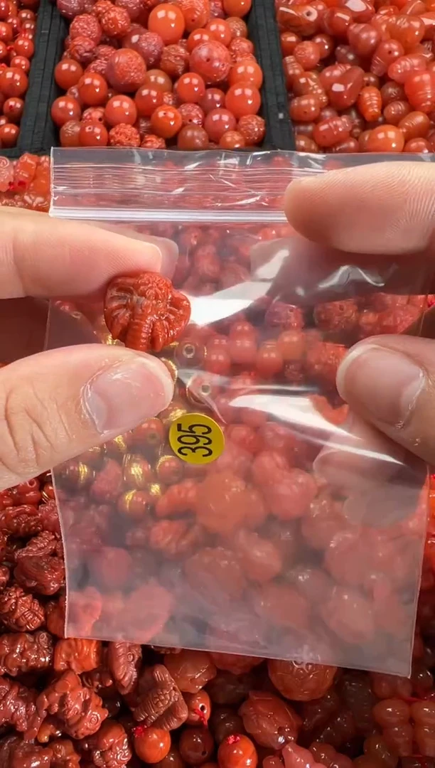 【闪购商品】南红玛瑙颈饰未镶嵌1