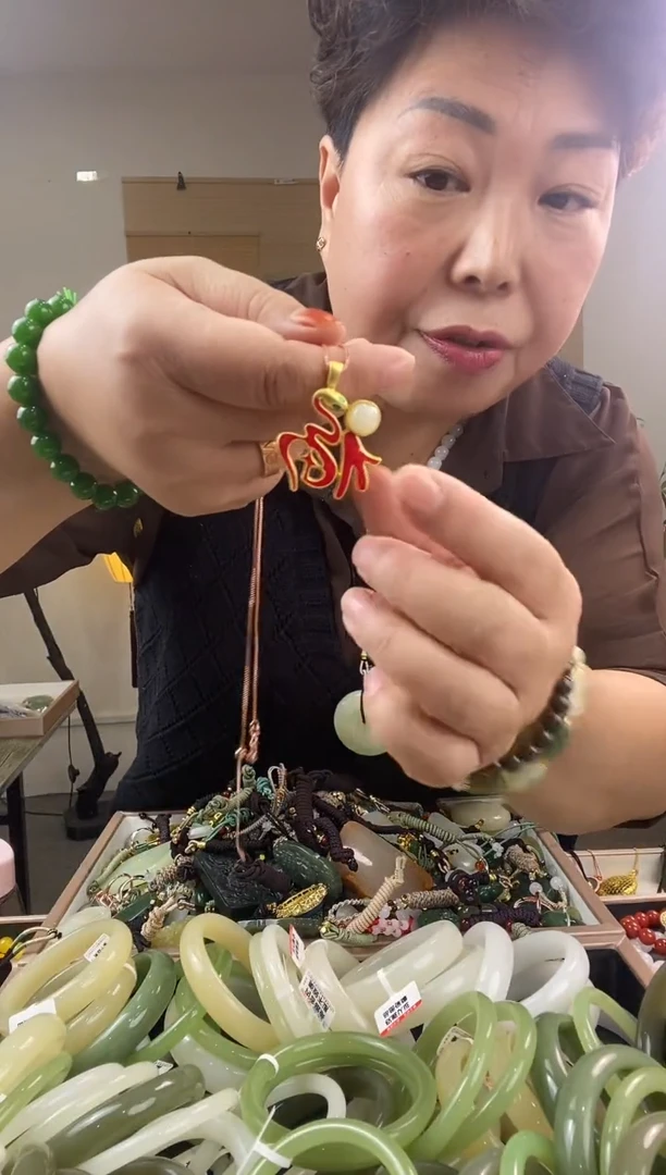 颈饰未镶嵌和田玉多样性拍一发一  3