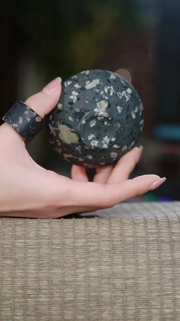 【闪购商品】寻武记M梅花玉一物一拍撇口杯