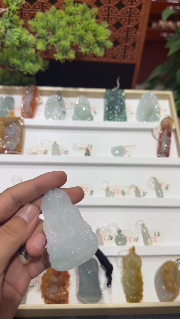 未镶嵌挂件翡翠A货翡翠多样性孤品
