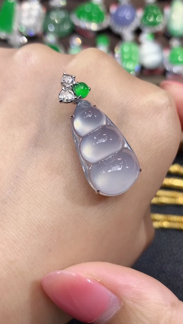吊坠(不含链)18K金镶嵌翡翠A119