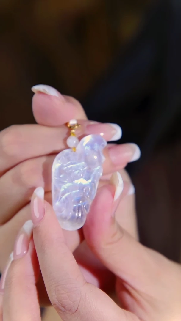 未镶嵌吊坠月光石周*月光狐狐吊坠