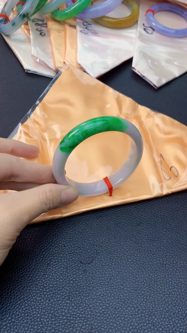未镶嵌手镯翡翠0332399602