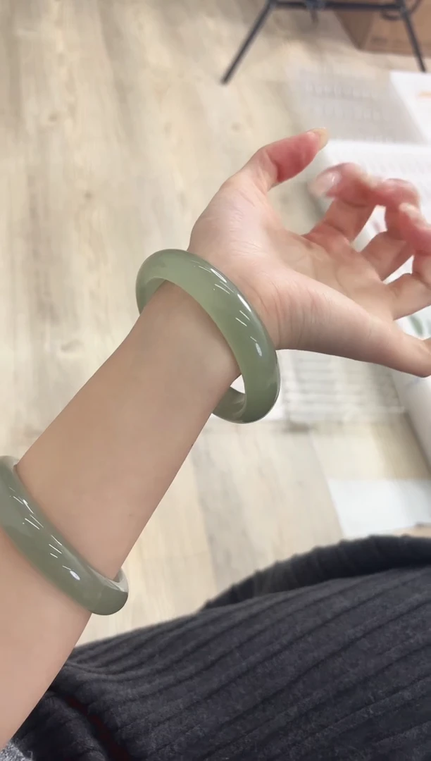 未镶嵌手镯石英质玉1-58D