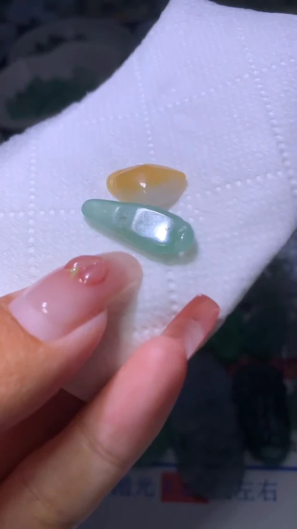 翡翠未镶嵌颈饰轩**贝MXX029771