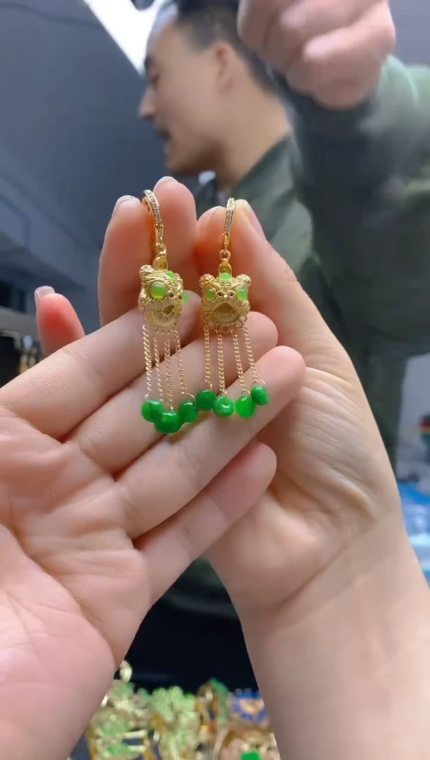 【闪购商品】翡翠耳饰合金82翡翠耳包