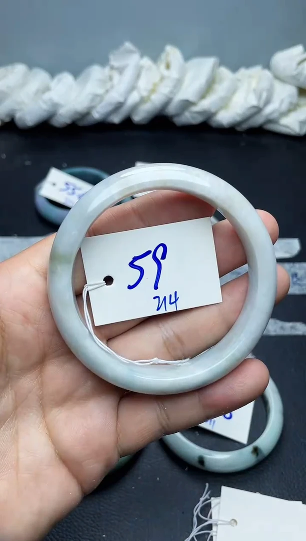 未镶嵌手镯翡翠214