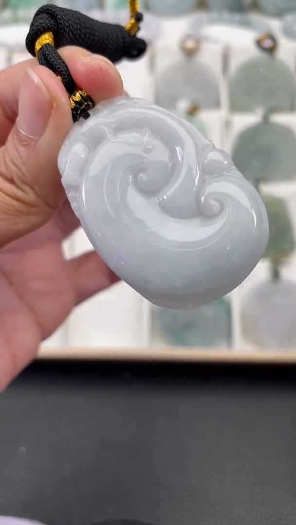 颈饰未镶嵌翡翠天然缅甸翡翠A货 有瑕疵370