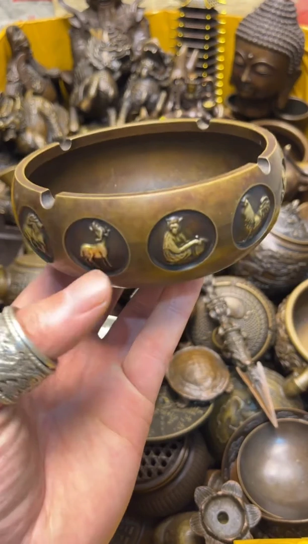 精美铜器，点击下单