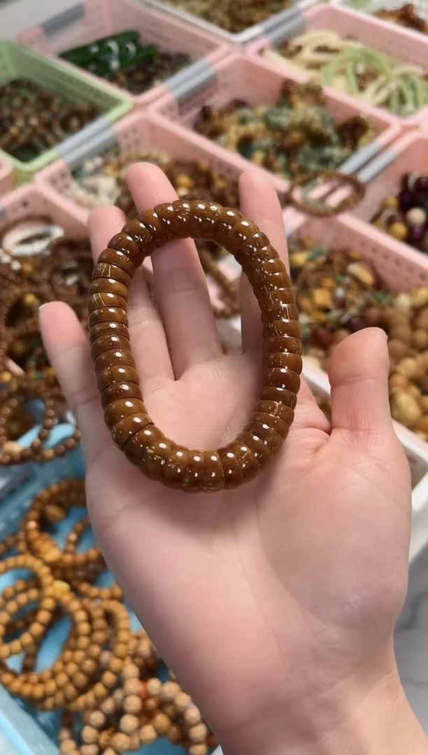 【闪购商品】库克手串紫金鼠晚肠 黄皮