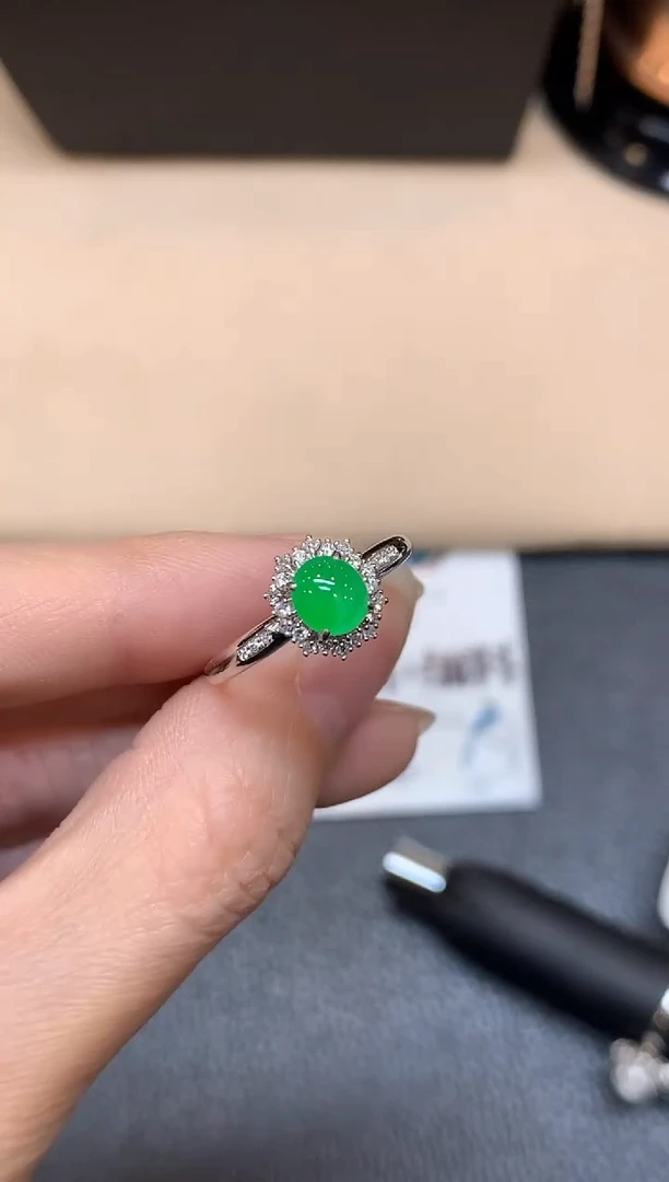 18K金镶嵌戒指翡翠【48小时鉴赏期】蛋面【无服务费