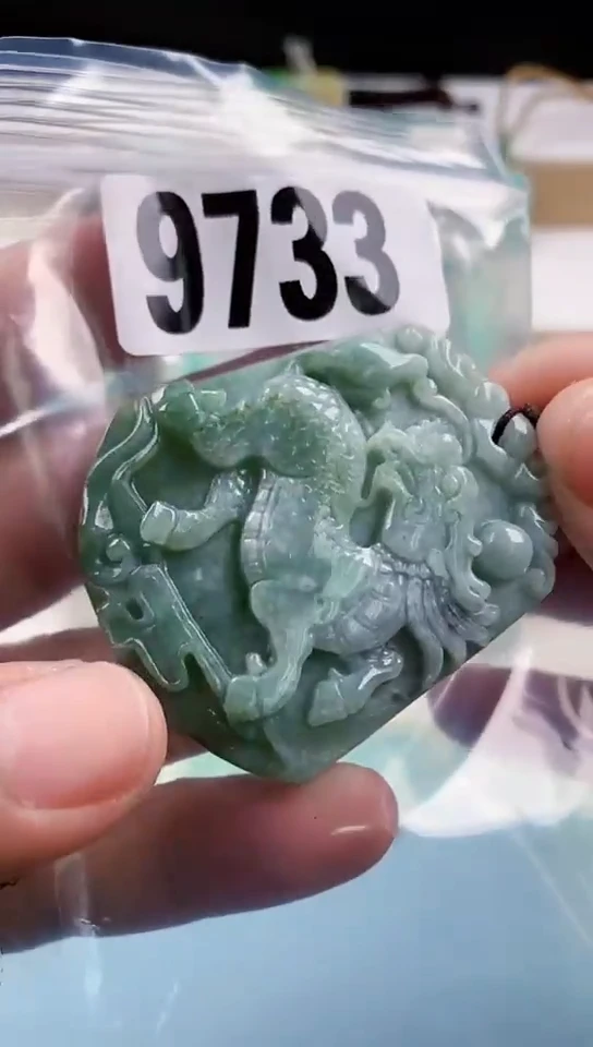 【闪购商品】翡翠挂件未镶嵌天然翡翠吊坠挂件