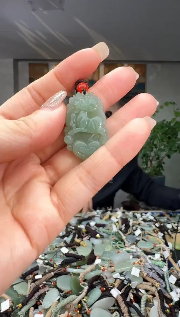 颈饰未镶嵌和田玉拍一发一多样性发货