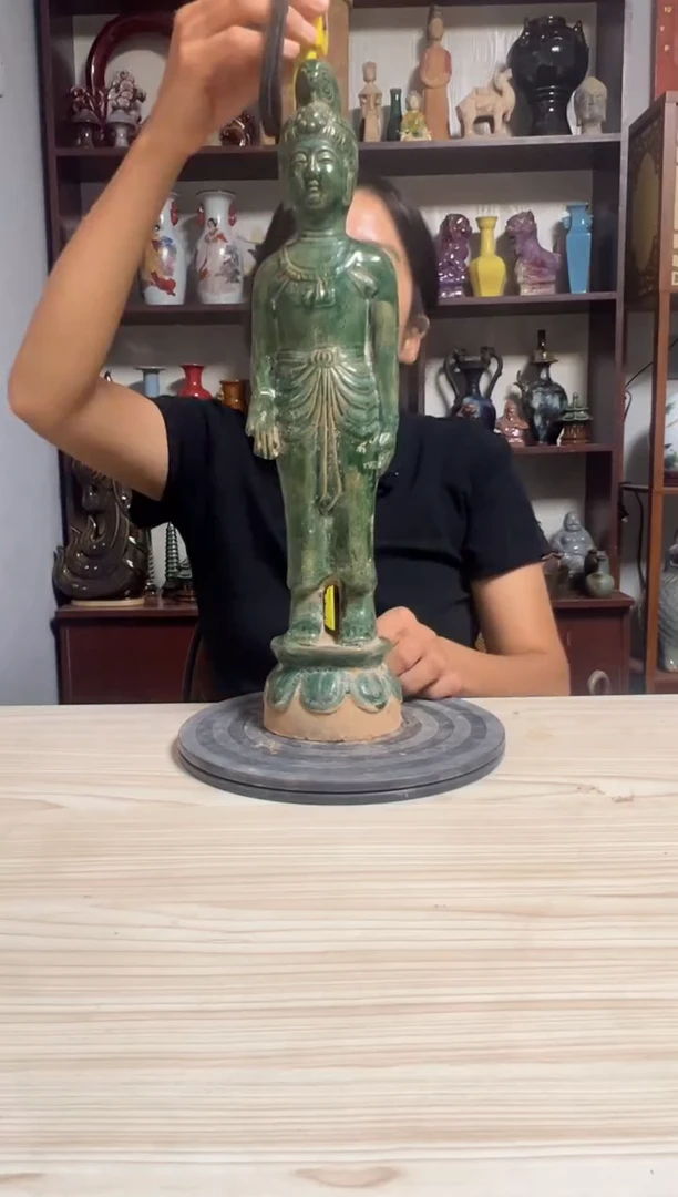 摆件高雅陶瓷器摆件