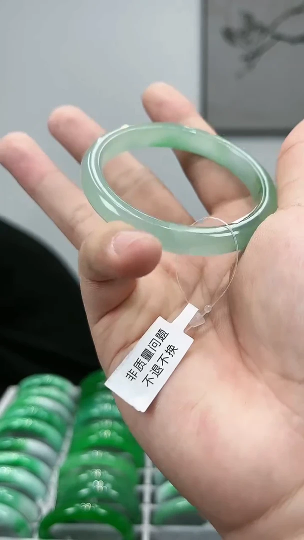 【闪购商品】砖雕s17 半山水手镯 圈口56