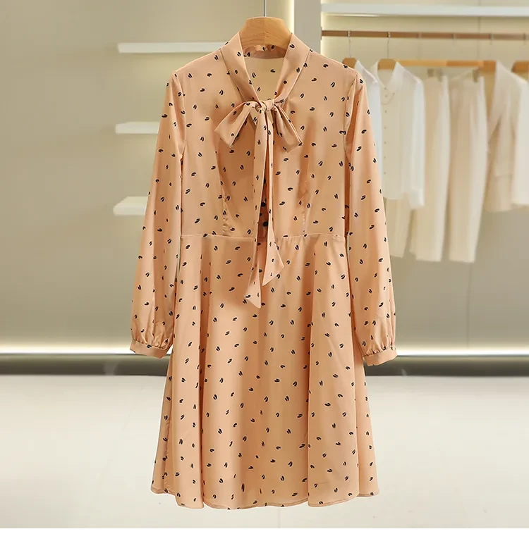 伍莎服饰云仓【笛】小清新百搭波点修身飘带长袖连衣裙春装