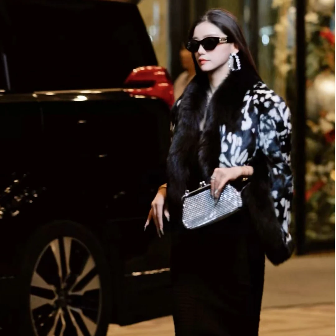 薇薇安原创【重要场合】狐狸毛冬季皮草外套  v01125ym 瑶瑶