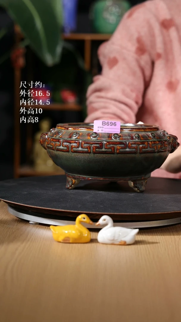 【石湾花盆】8.5寸回纹兽头盆696