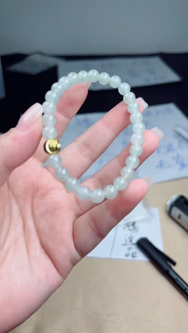 定制翡翠未镶嵌珠串