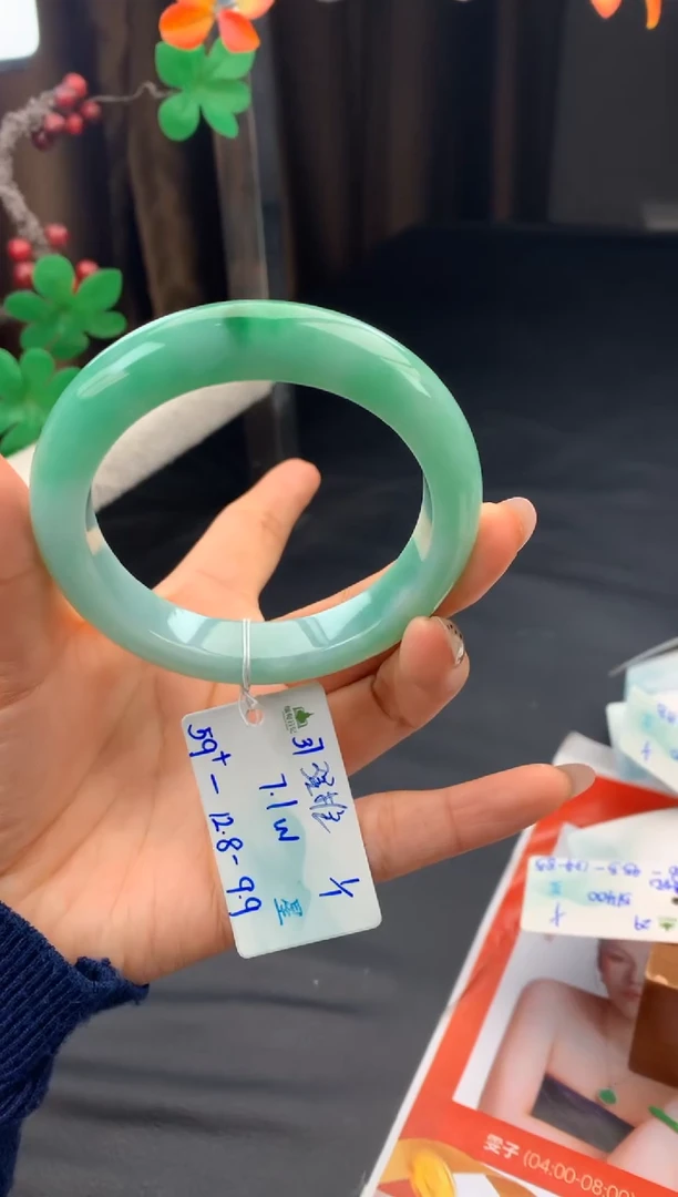 未镶嵌手镯翡翠翡翠自带#送人#，假一赔三