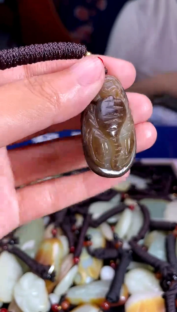 和田玉未镶嵌挂件1