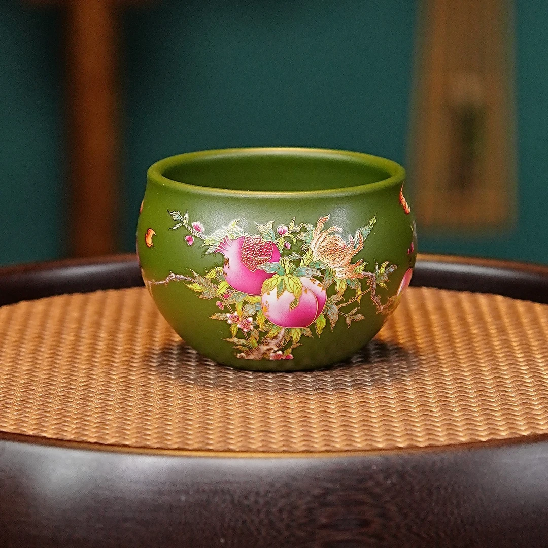 宜兴紫砂茶具 原矿绿泥泥料手绘桃子石榴主人杯品茗杯