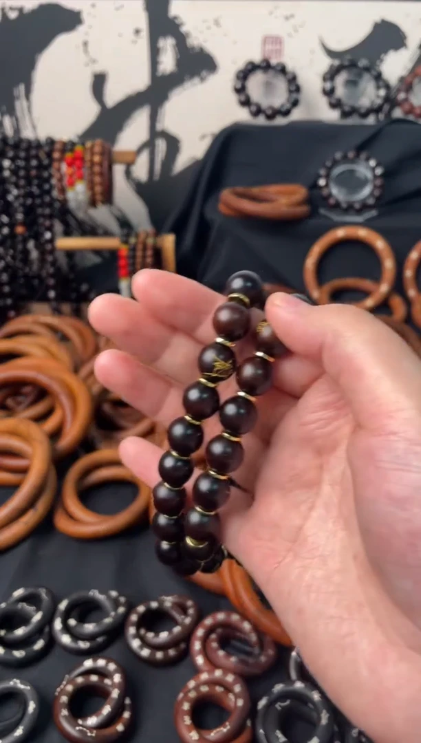 木枣木玉化1.2圆珠鎏金粉三十流水手持一物一拍