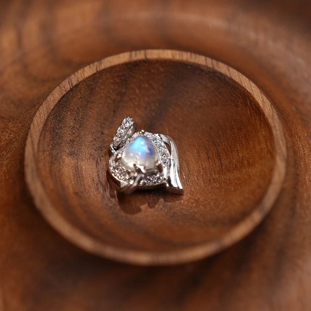 S925月光石心形吊坠 KT24022106