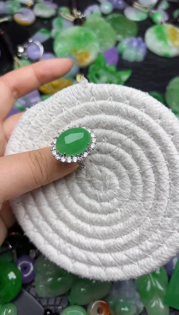 颈饰未镶嵌翡翠缅甸翡翠吊坠